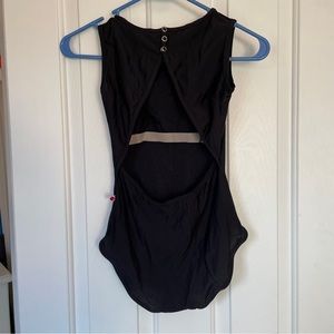 Yumiko Larissa, size small